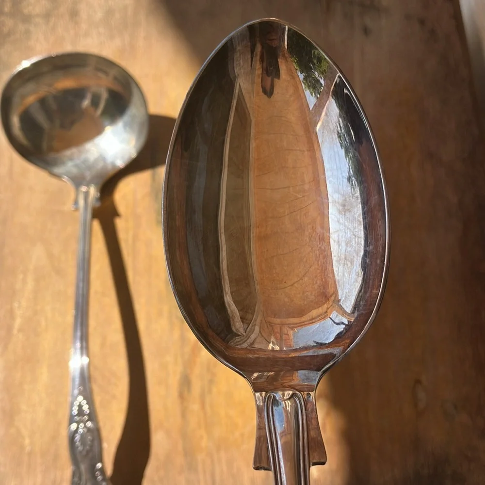Sheffield England 20th Palmette Shell Kings Silver Plated Ladle & Serving Spoon